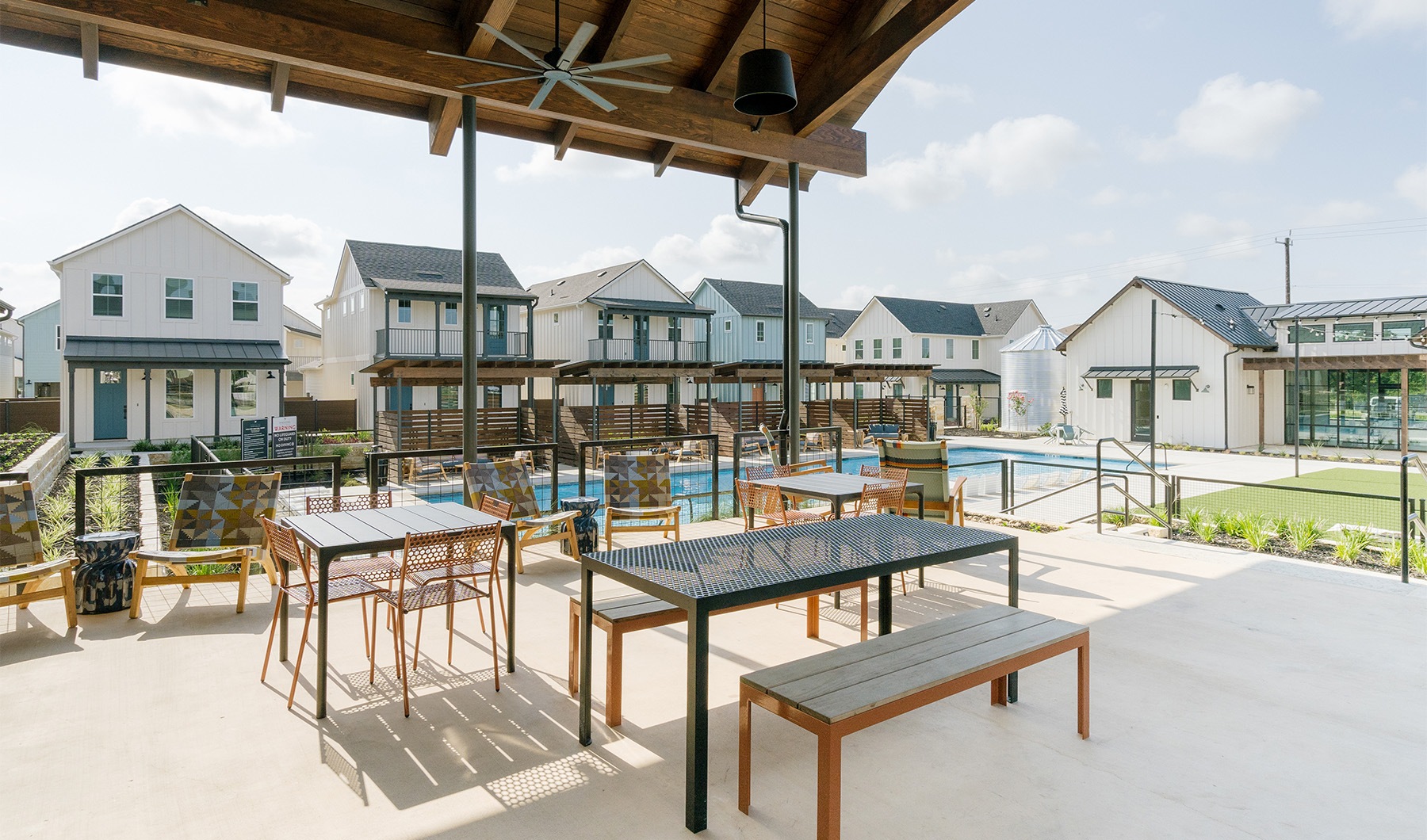 Find your perfect fit at Birdsong at the Rim